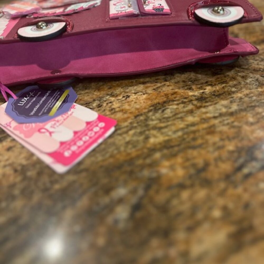 NWT Vendula London Perfectly Pink Afternoon Tea Bus Pouch Bag - Picture 5 of 5